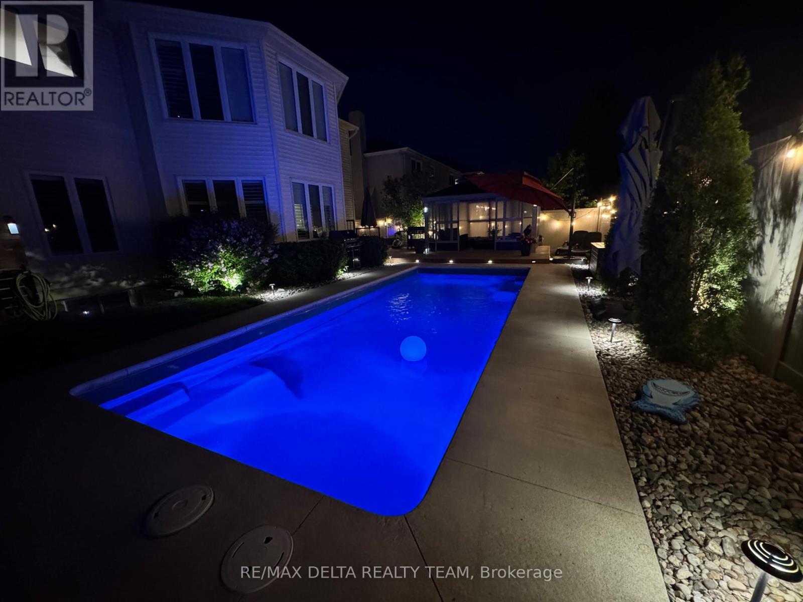 1426 CHEVERNY CRESCENT - 43