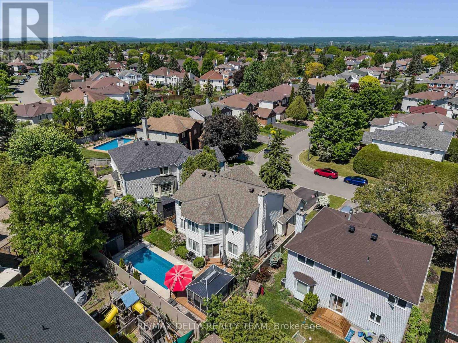 1426 CHEVERNY CRESCENT - 47