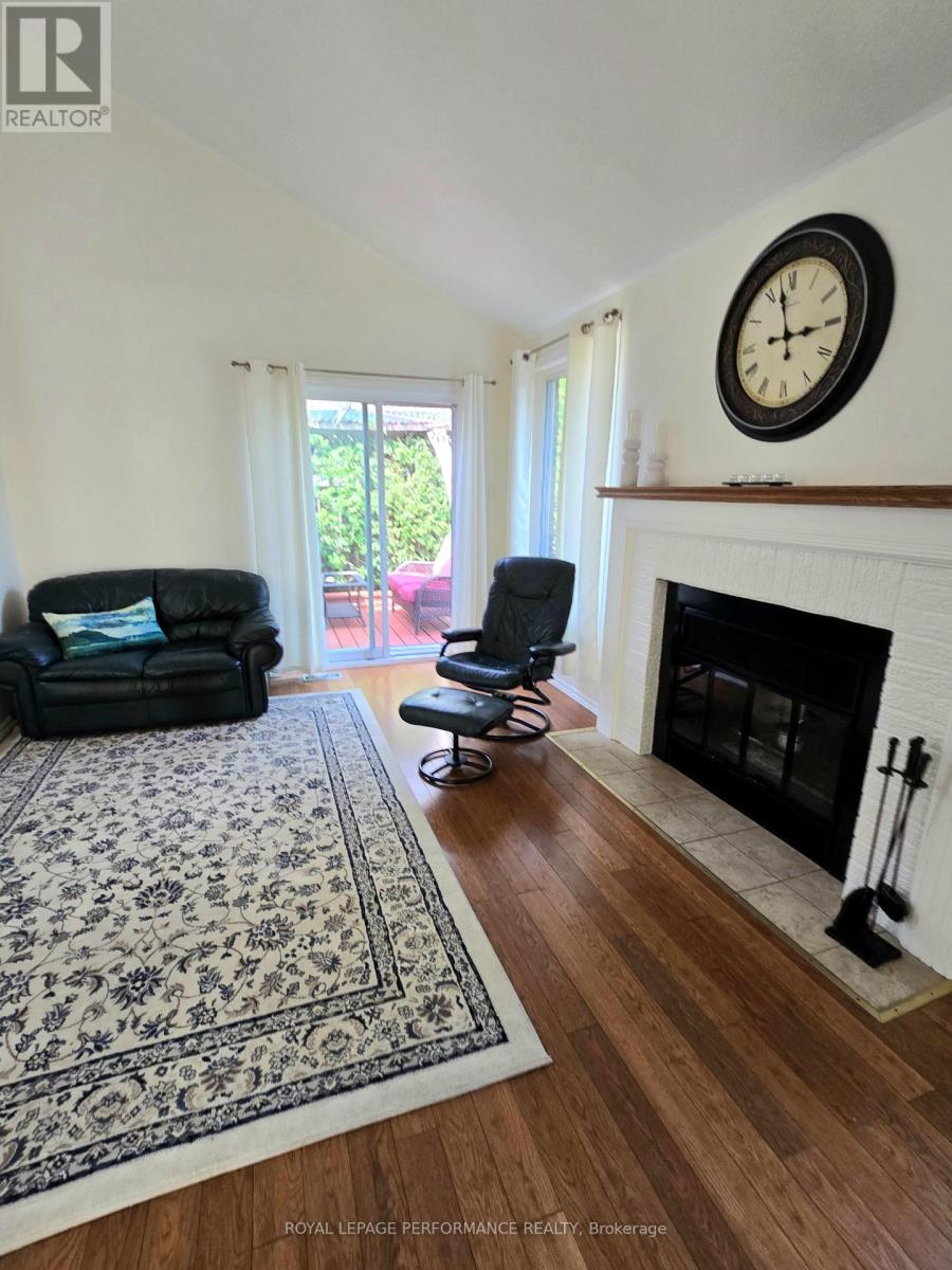 61 HAWLEY CRESCENT - 18