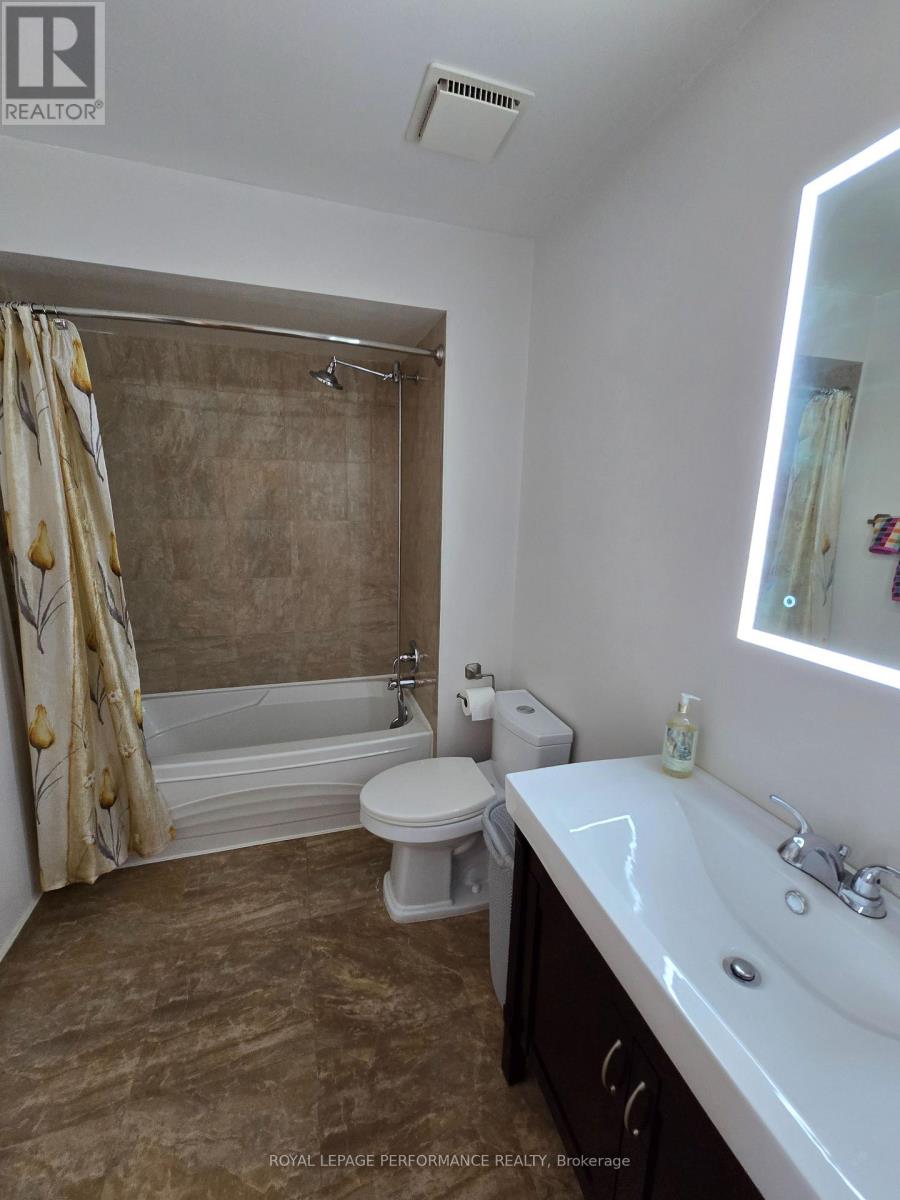 61 HAWLEY CRESCENT - 28