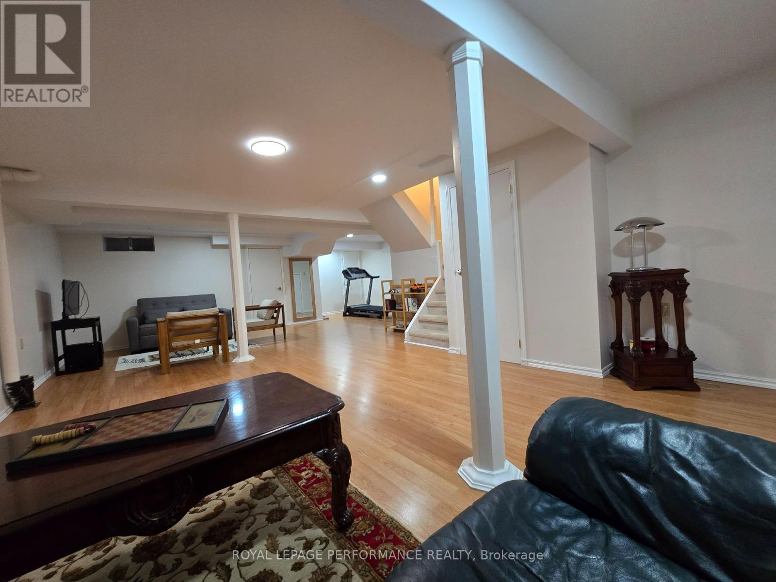 61 HAWLEY CRESCENT - 30