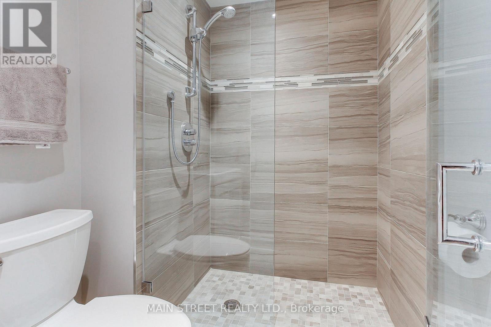14 REGINALD LAMB CRESCENT - 44