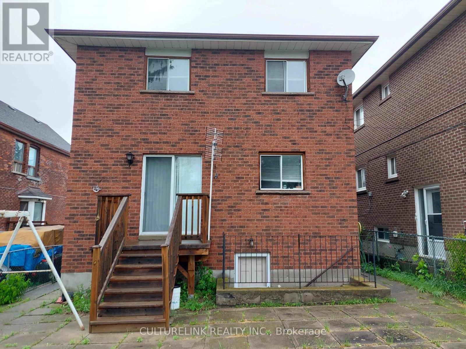 29 GOLDWIN AVENUE - Image 2