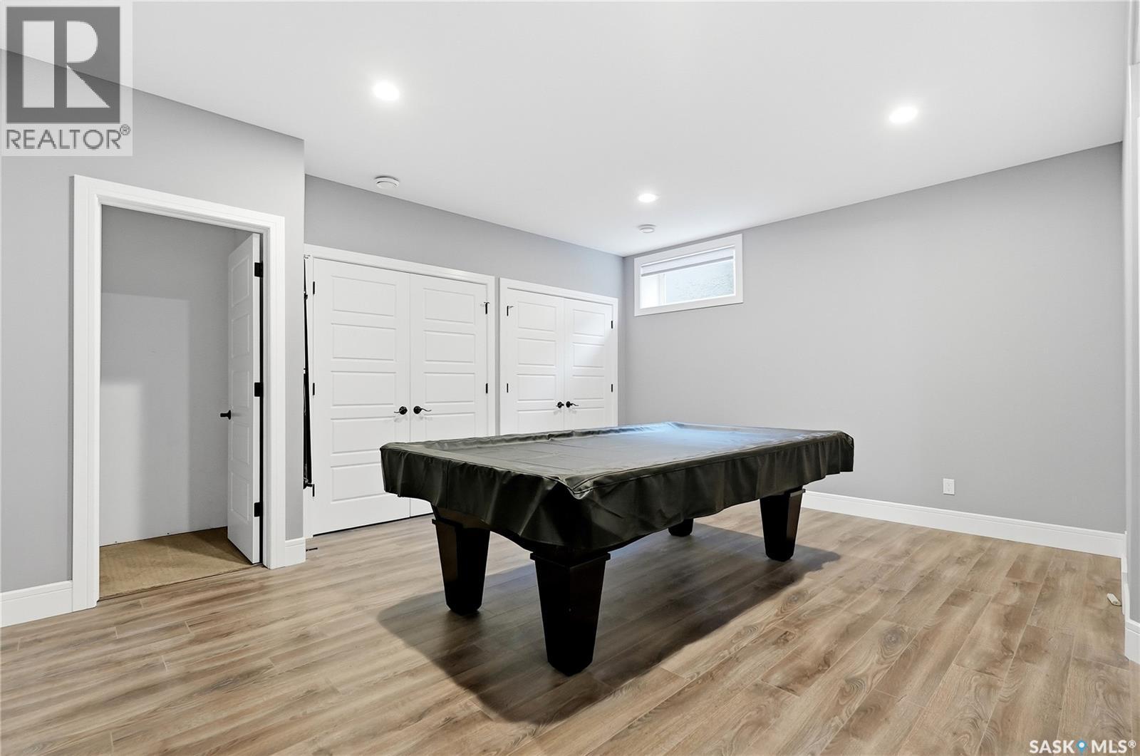 326 Horlick CRESCENT - 37