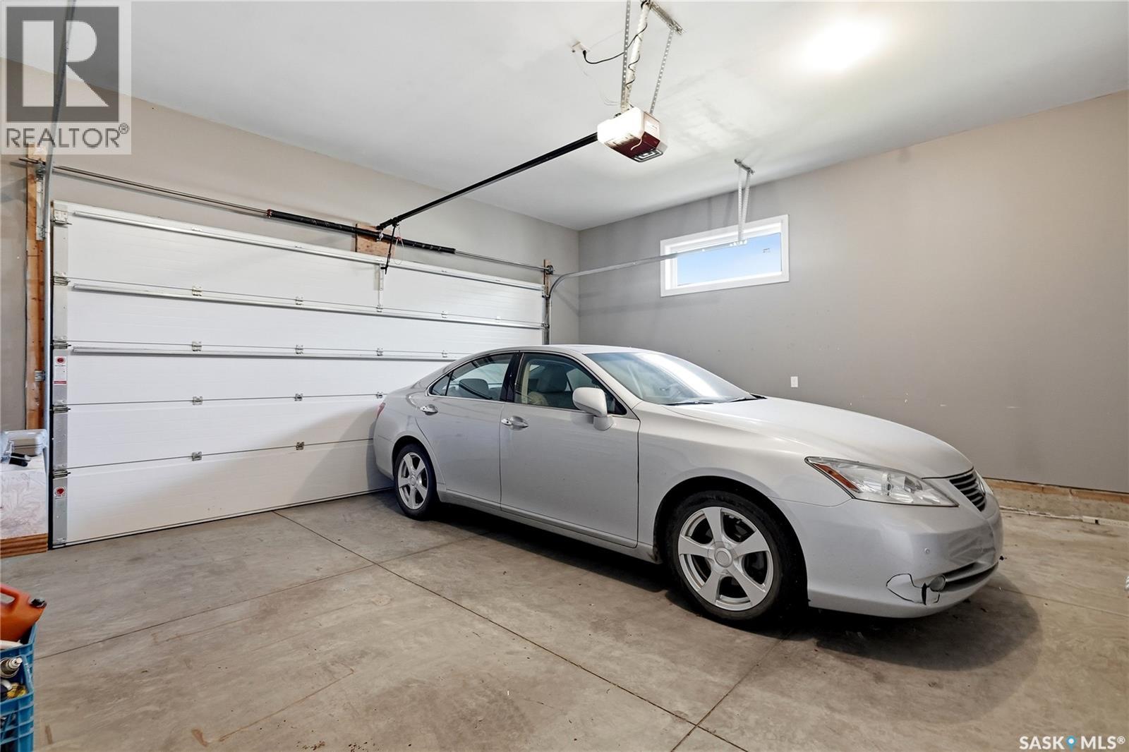326 Horlick CRESCENT - 42