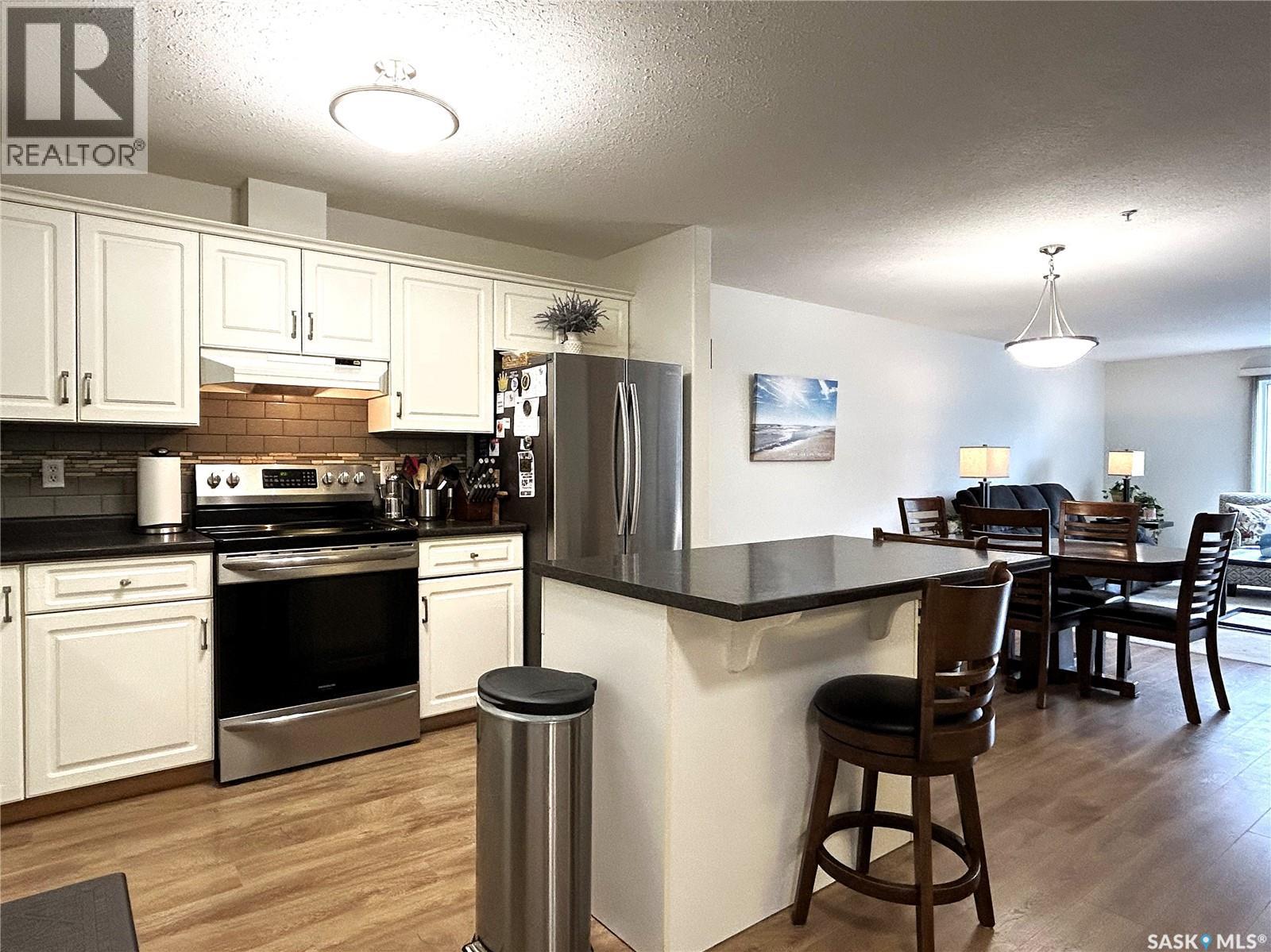 #105 910 Heritage VIEW - 4