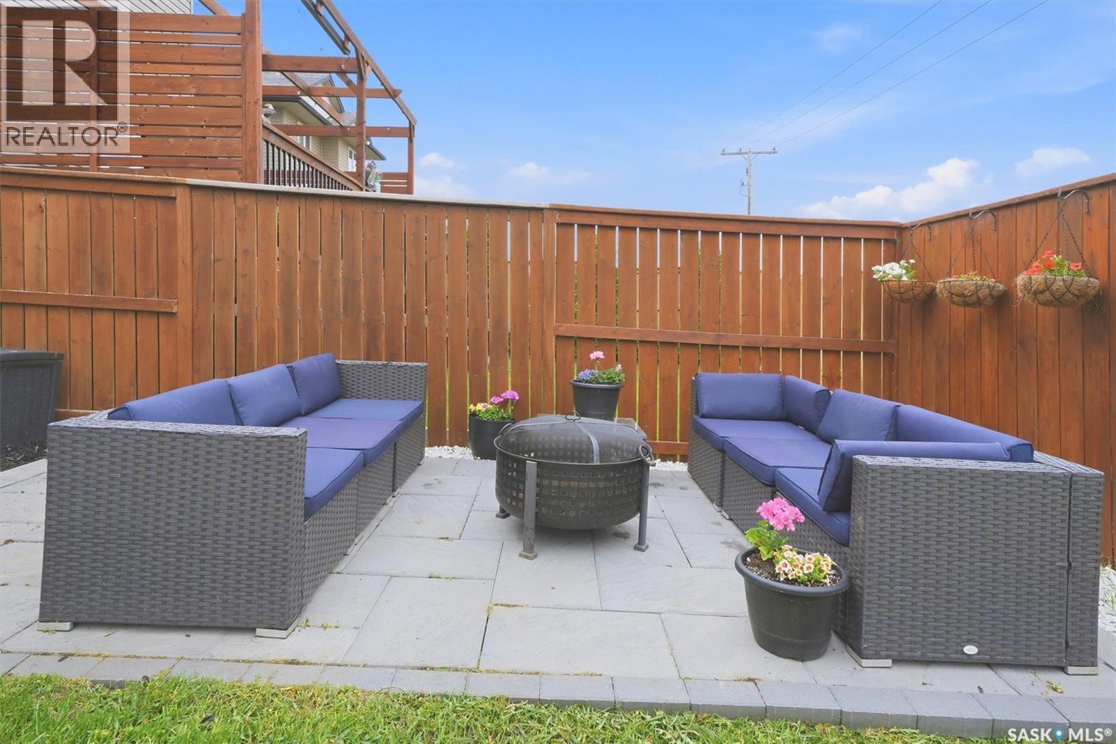 425 Redwood CRESCENT - 39