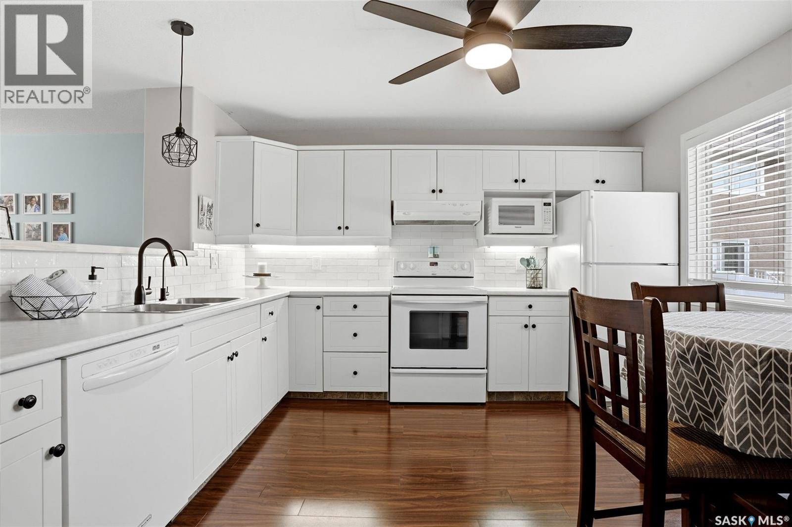 #2179 Toronto STREET - 11