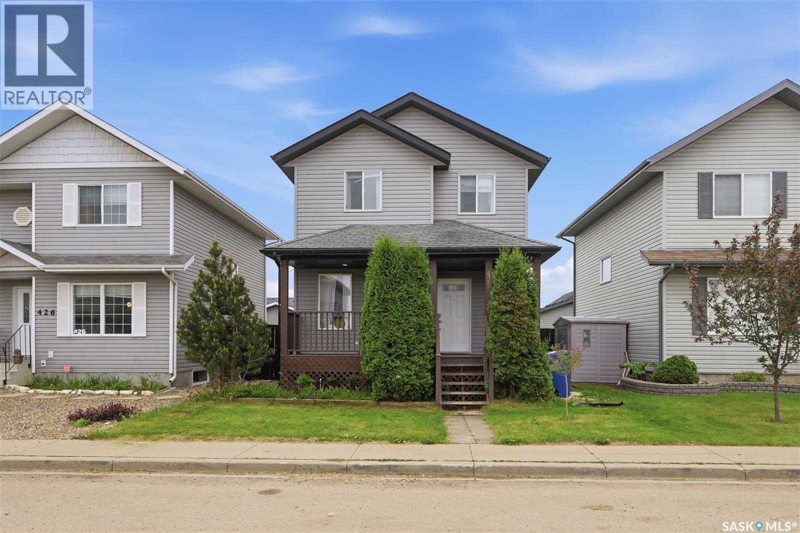 422 Blakeney CRESCENT - 1