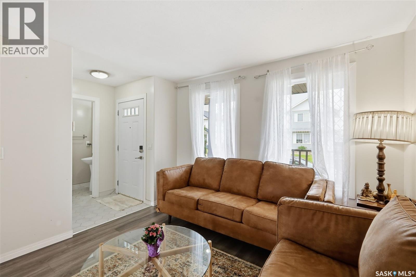 422 Blakeney CRESCENT - 4