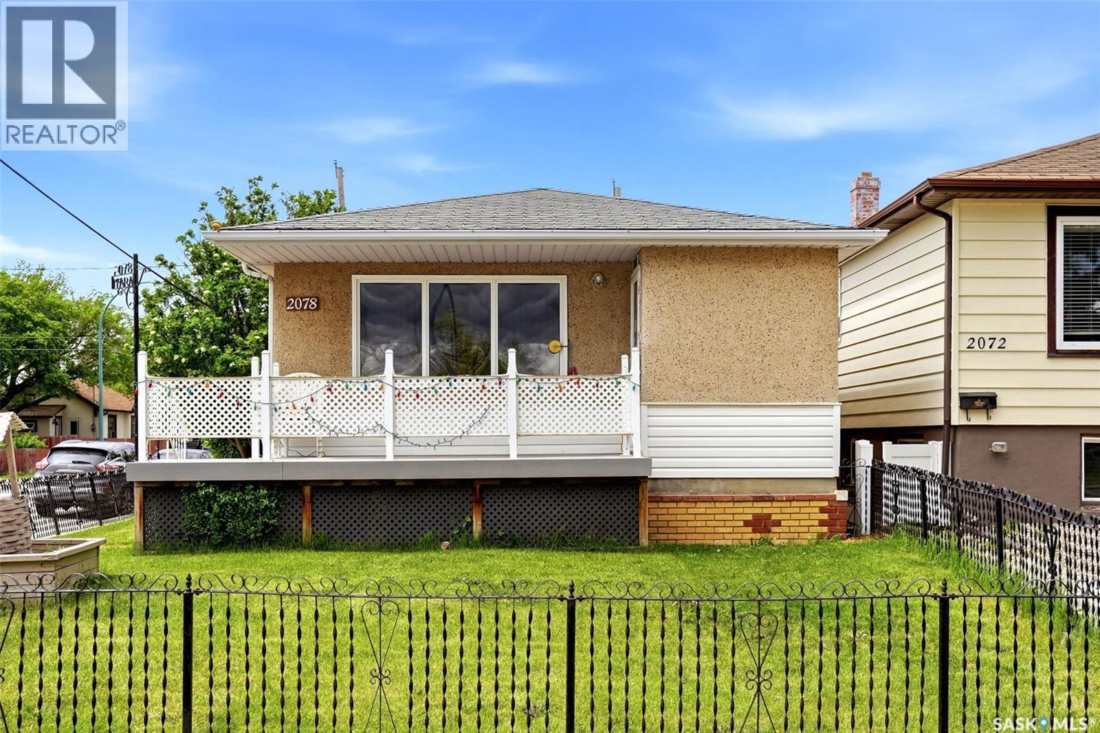 2078 McAra STREET - 1