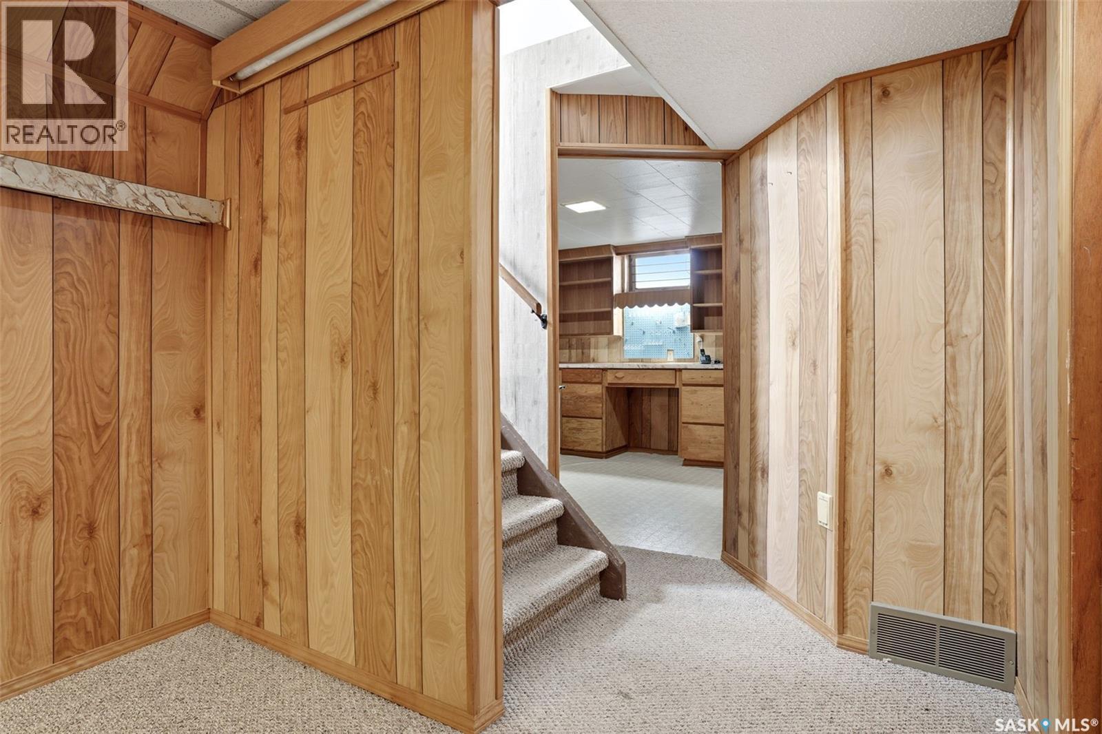 2078 McAra STREET - 22