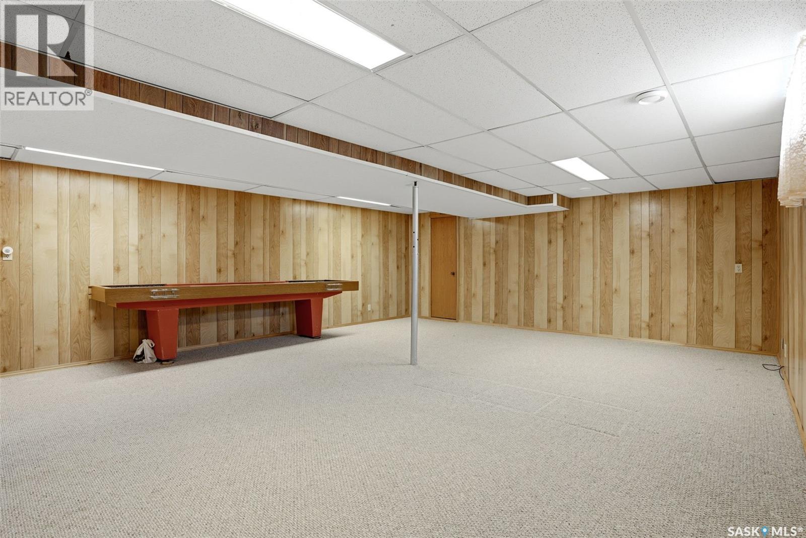 2078 McAra STREET - 23
