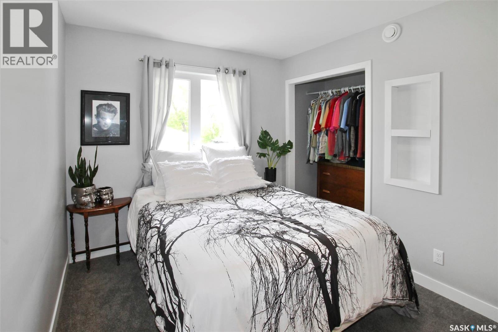 351 4th AVENUE NW - 12