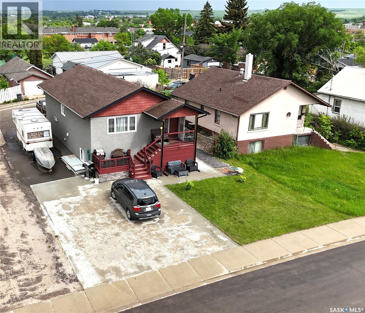 351 4th AVENUE NW - Image 2