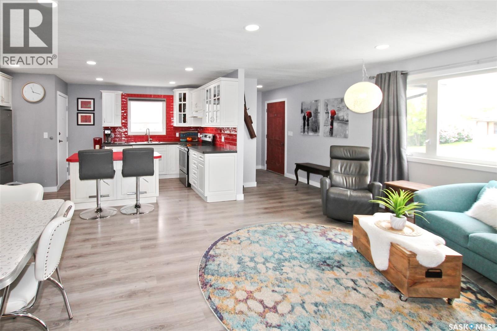 351 4th AVENUE NW - 6