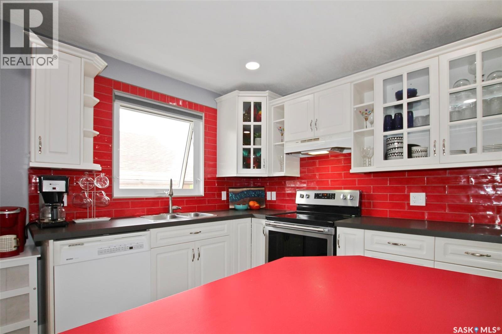 351 4th AVENUE NW - 8