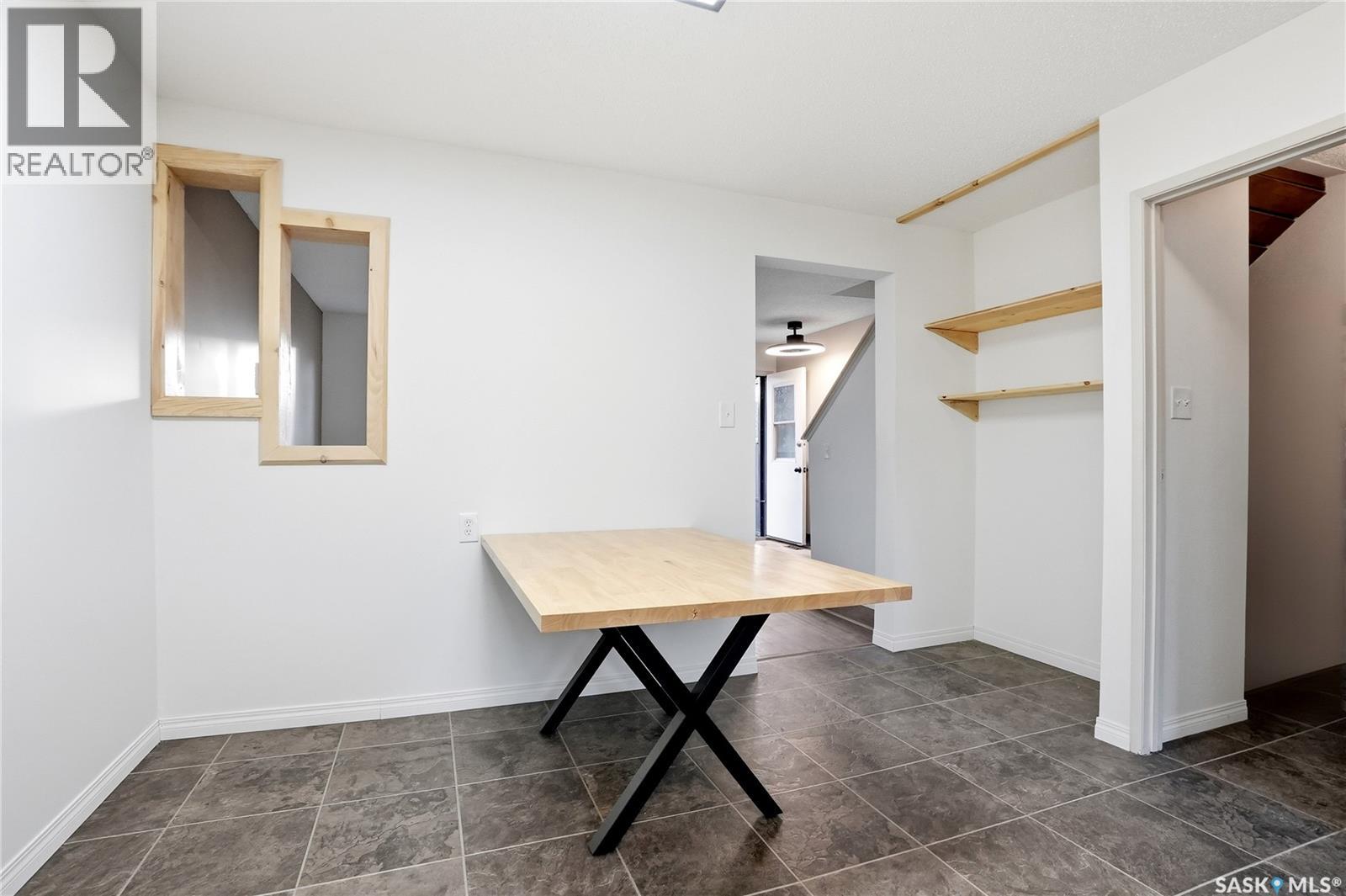 #93 1128 Mckercher DRIVE - 12