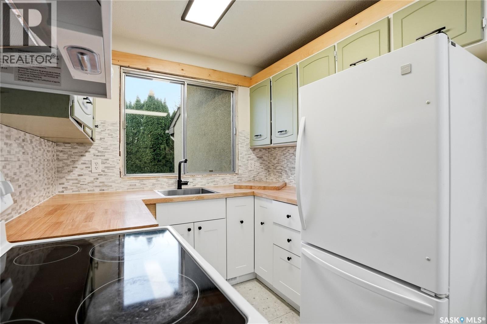 #93 1128 Mckercher DRIVE - 6