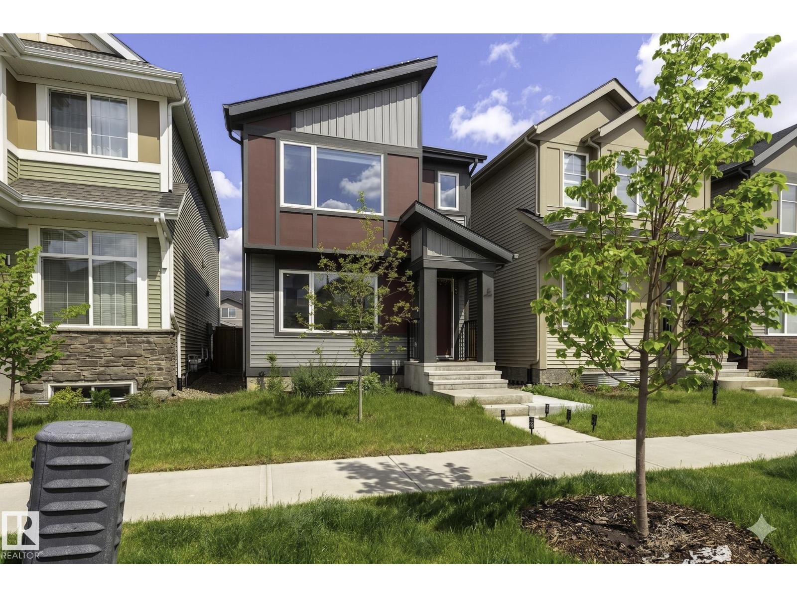 12112 35 AV SW - Image 2