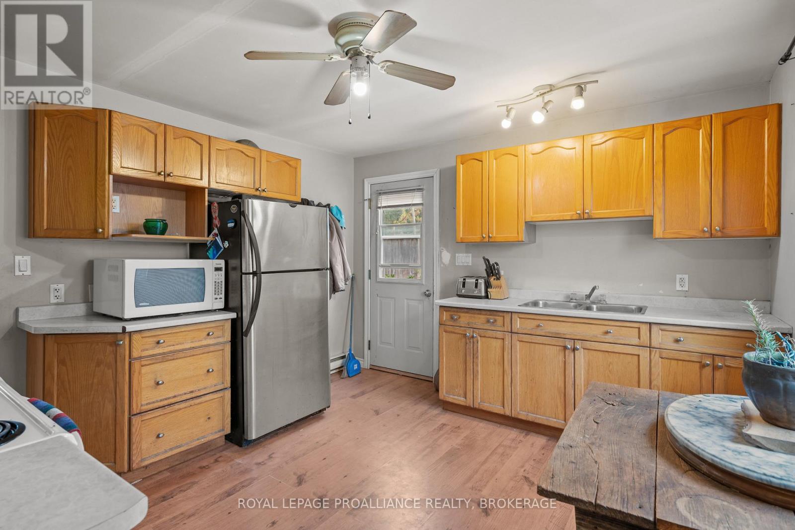 3734 BATTERSEA ROAD - 15