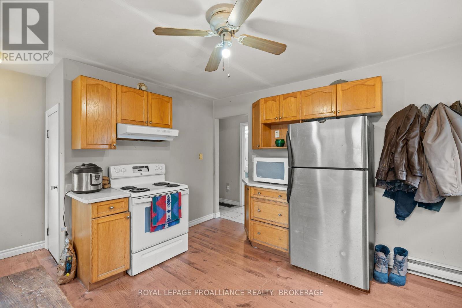 3734 BATTERSEA ROAD - 17