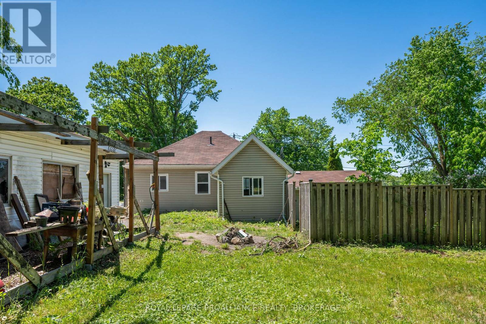 3734 BATTERSEA ROAD - 8