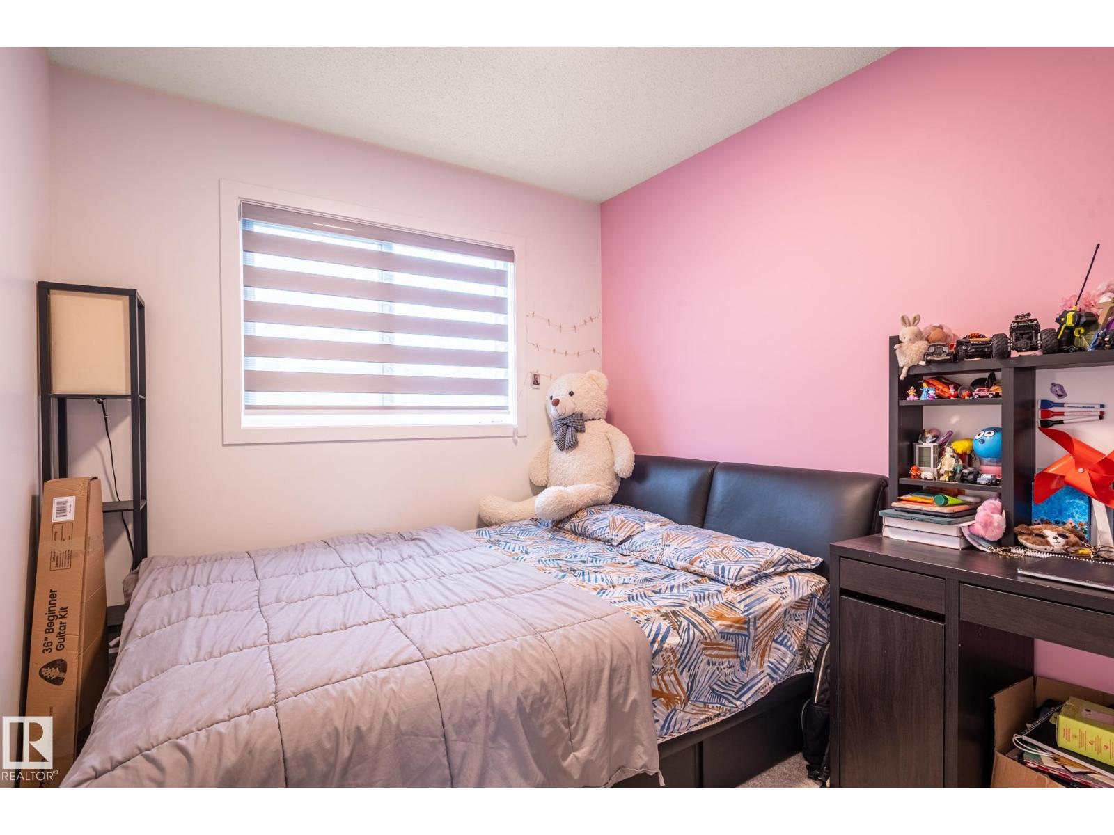 12112 35 AV SW - 33