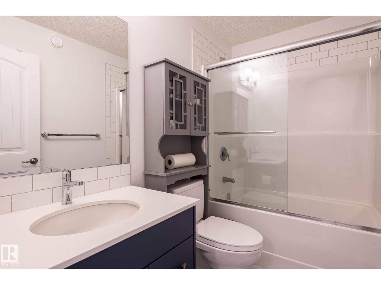 12112 35 AV SW - 31