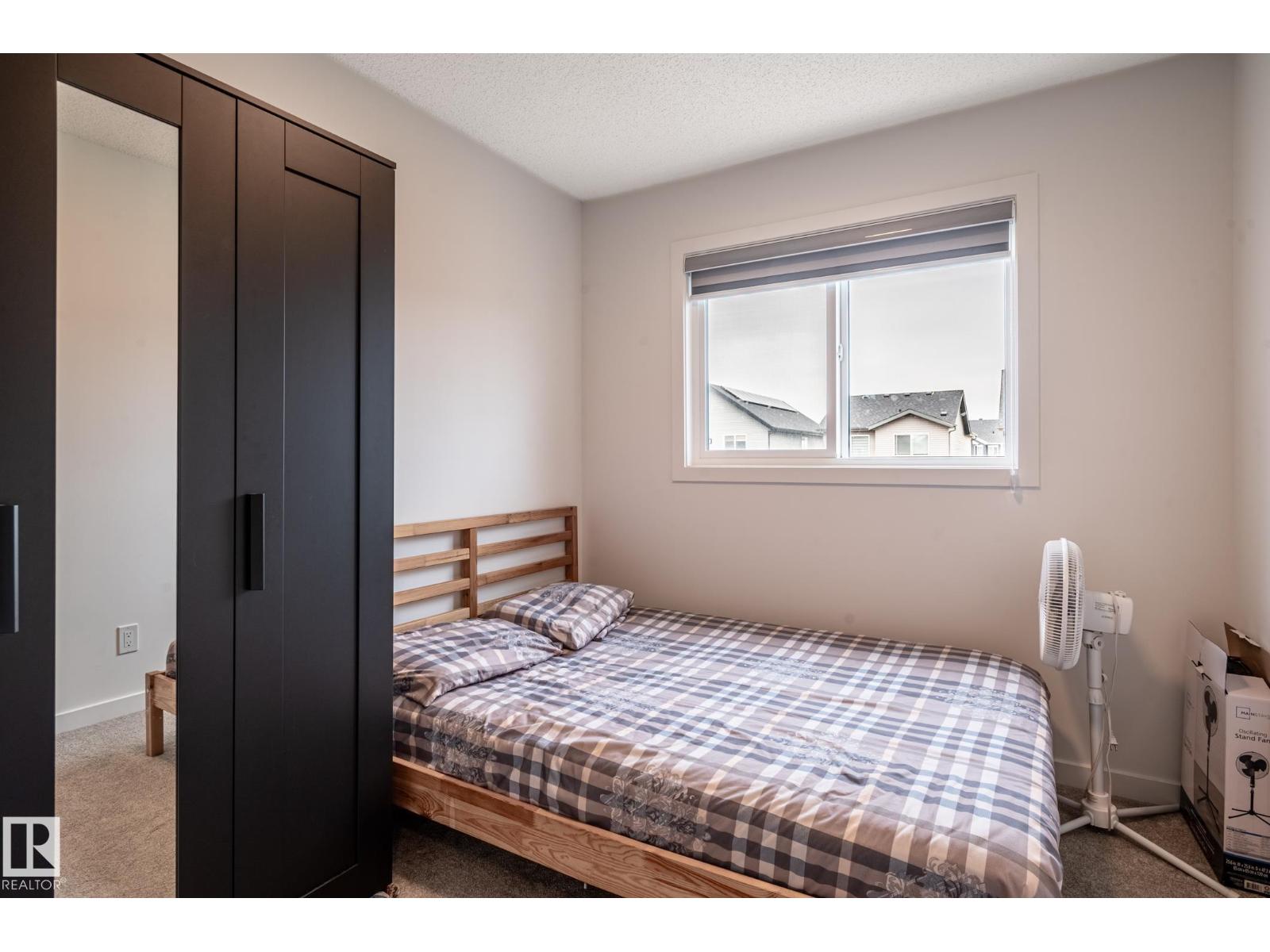 12112 35 AV SW - 35