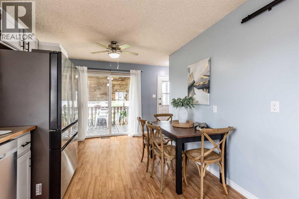 910 7 Street SE — photo 15