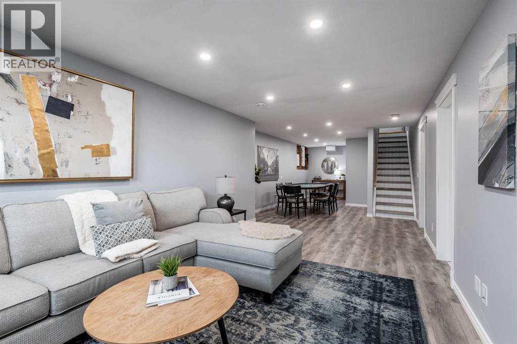 910 7 Street SE — photo 21