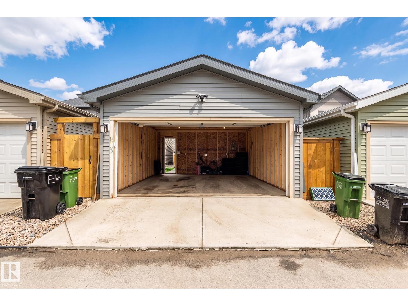 12112 35 AV SW - 54