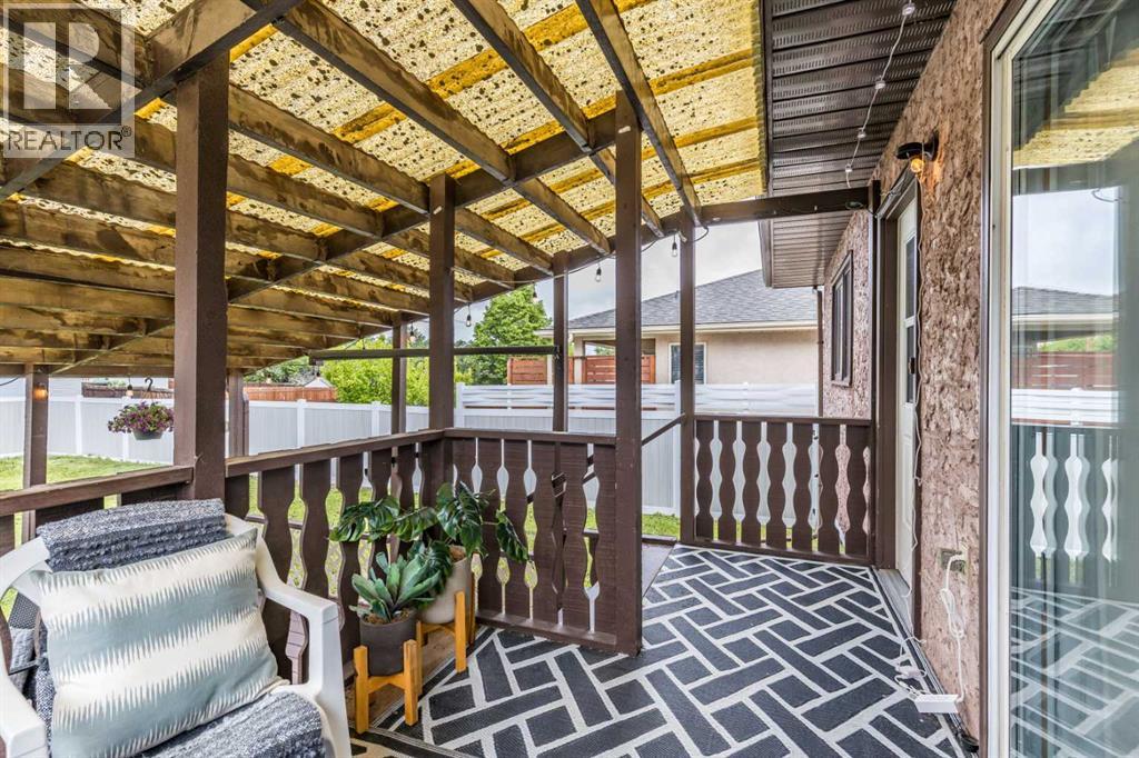 910 7 Street SE — photo 34