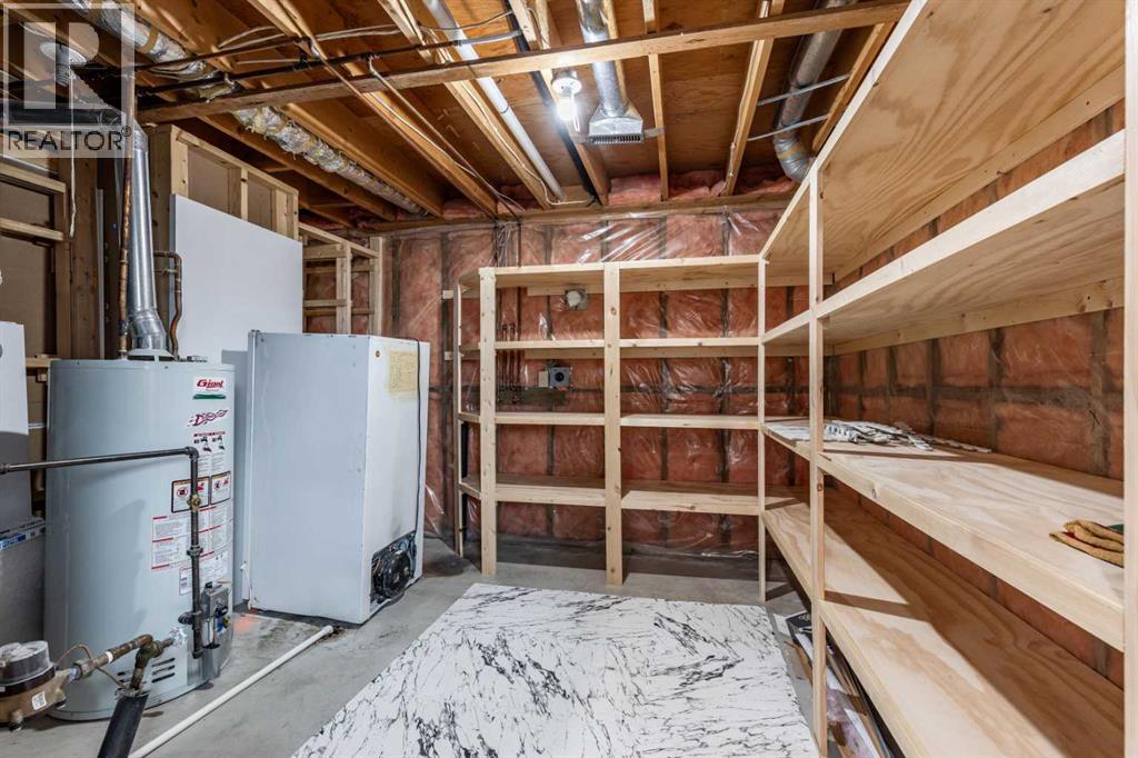 910 7 Street SE — photo 31