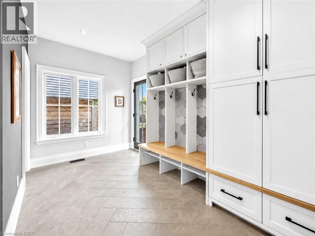 542 WOODLAND Avenue - 19