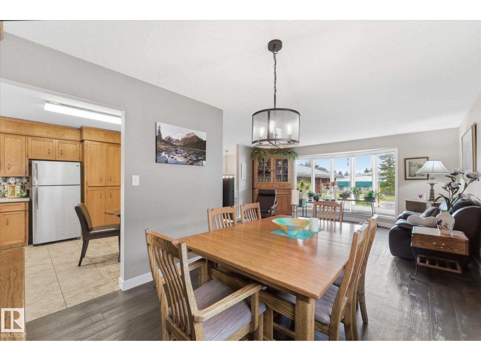 11331 25 AV NW - 20