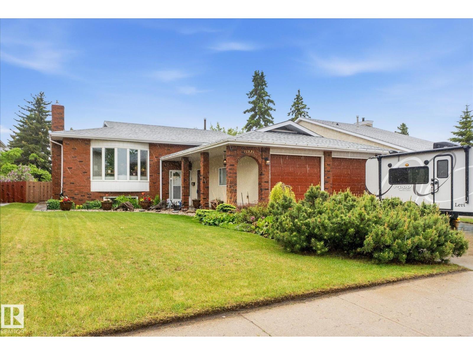 11331 25 AV NW - Image 2