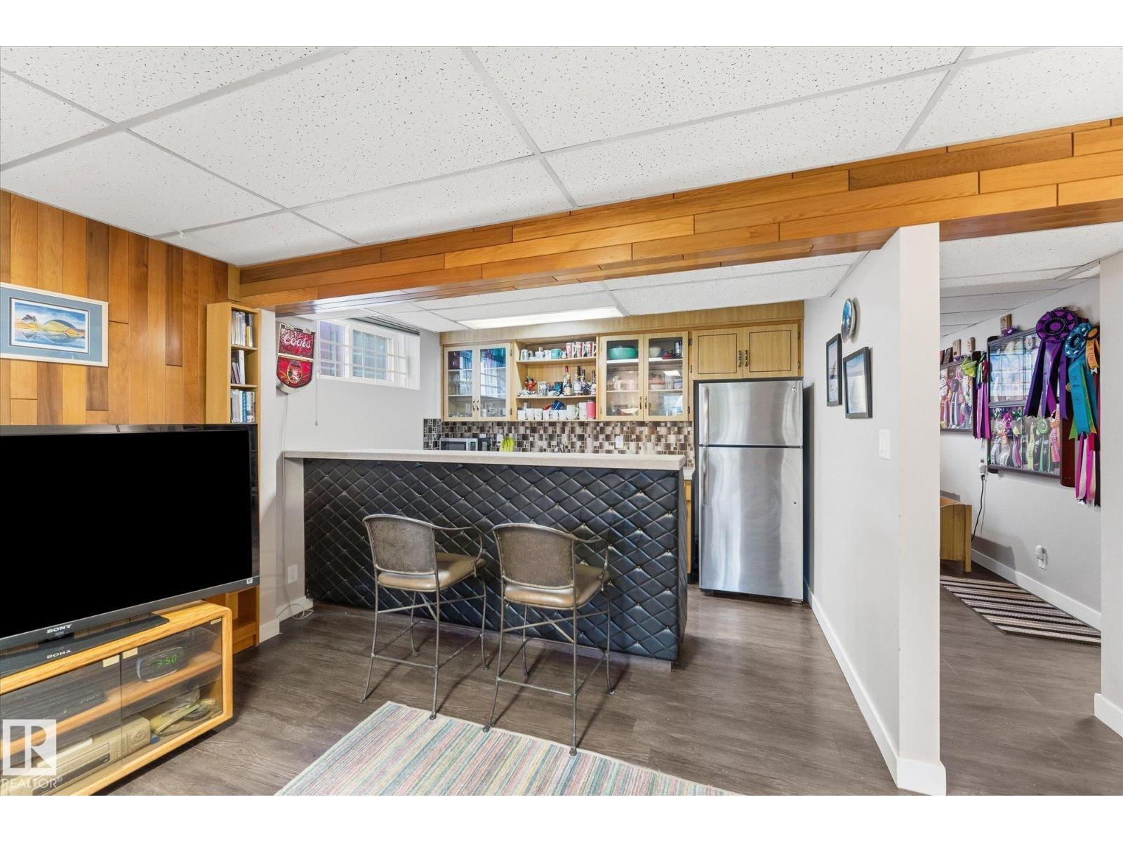 11331 25 AV NW - 43