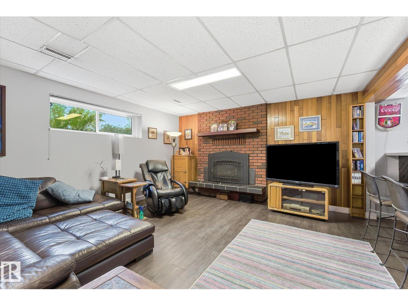 11331 25 AV NW - 40