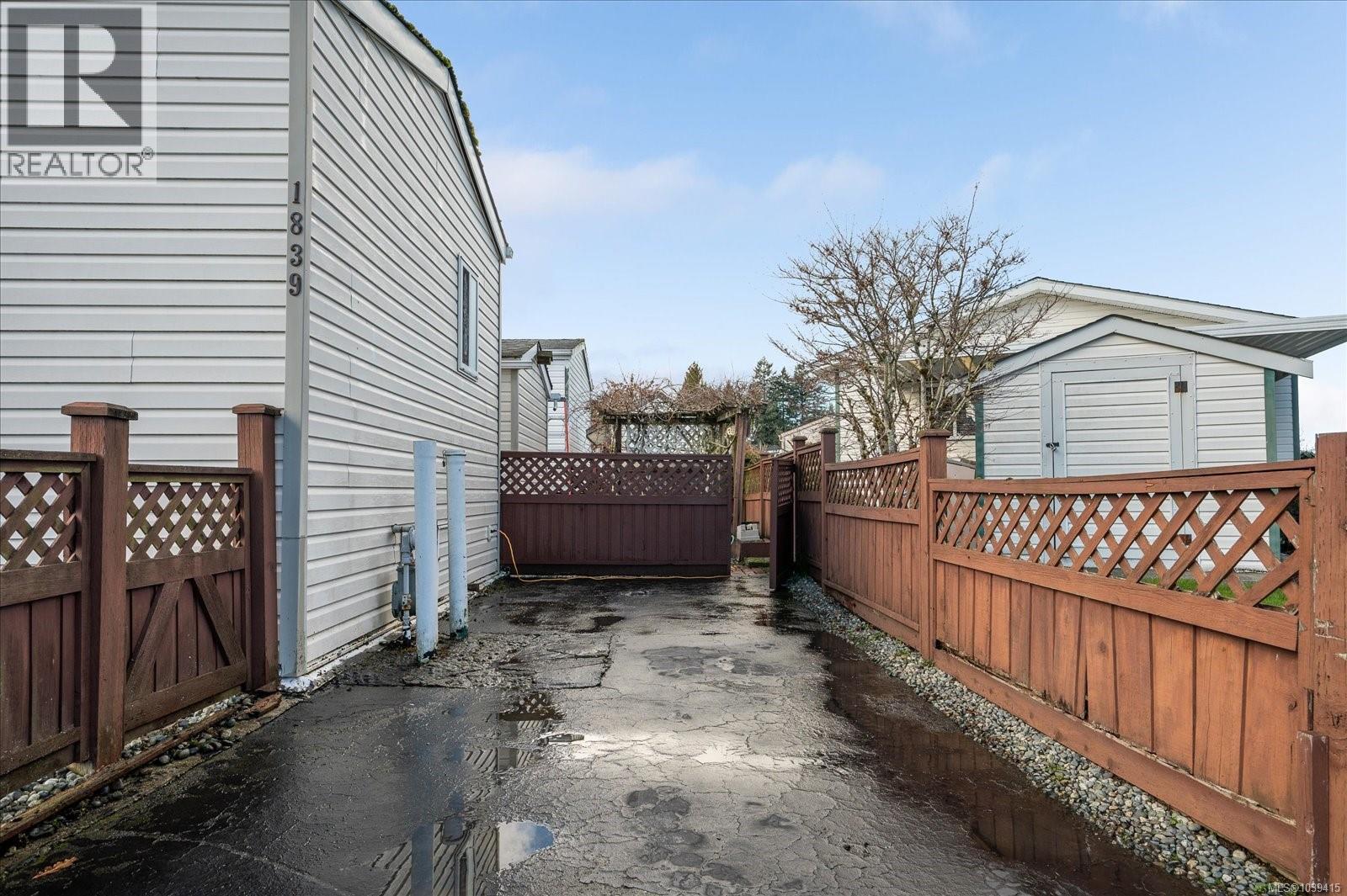 1839 Valley Oak Dr - 30