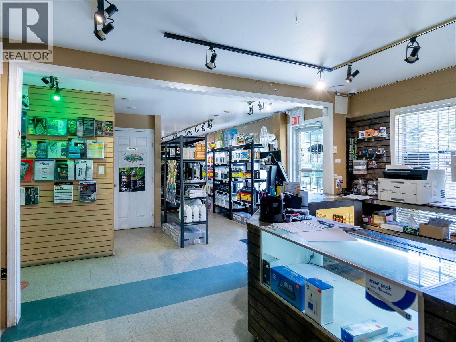  5671 Auto Road Southeast, Salmon Arm