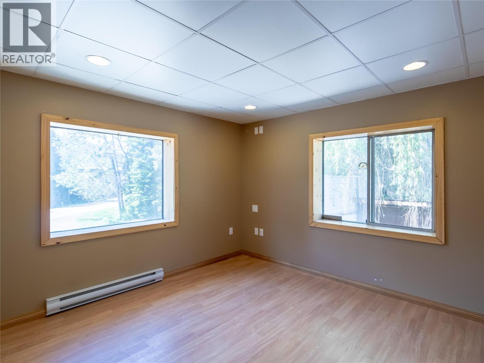 5671 Auto Road Southeast, Salmon Arm