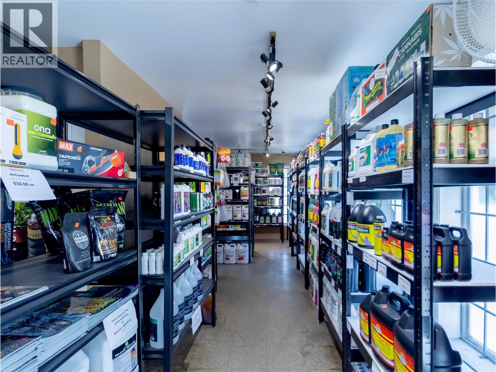  5671 Auto Road Southeast, Salmon Arm