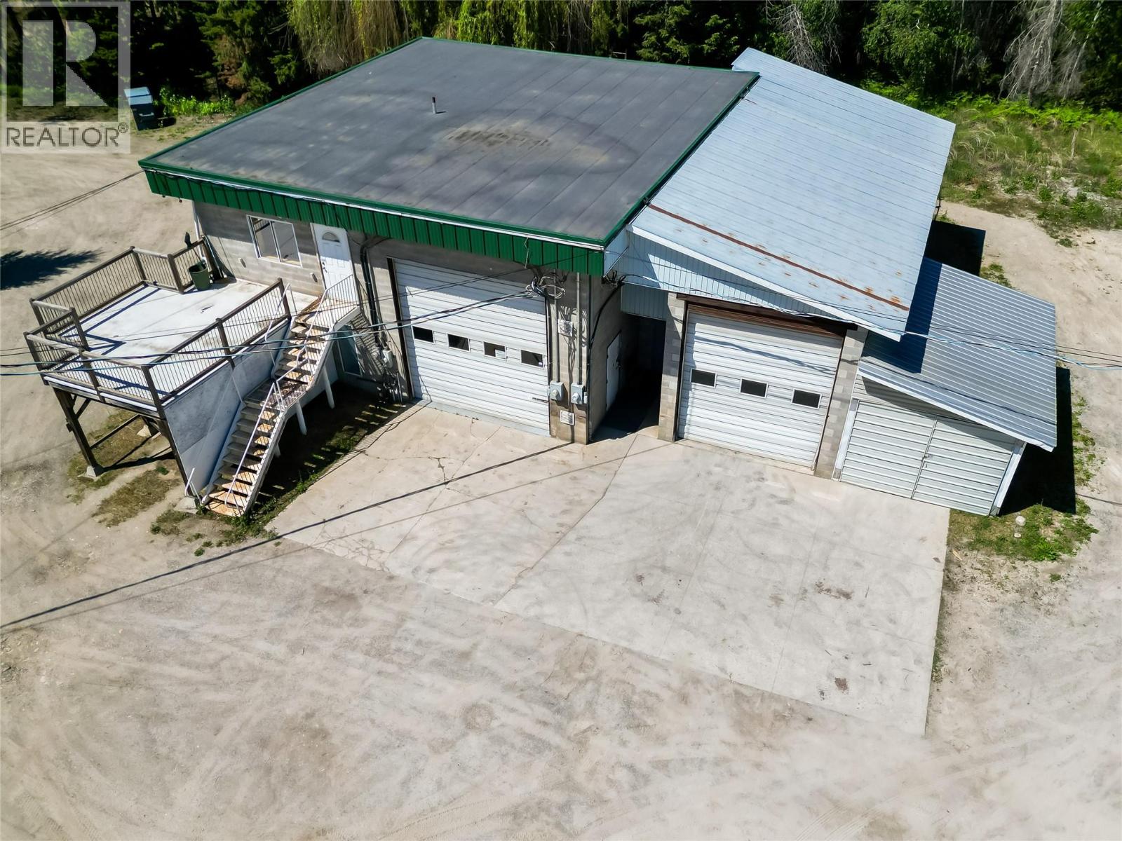  5671 Auto Road Southeast, Salmon Arm
