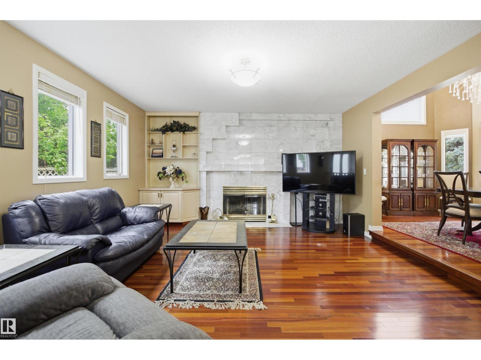 521 ESTATE DR - 12