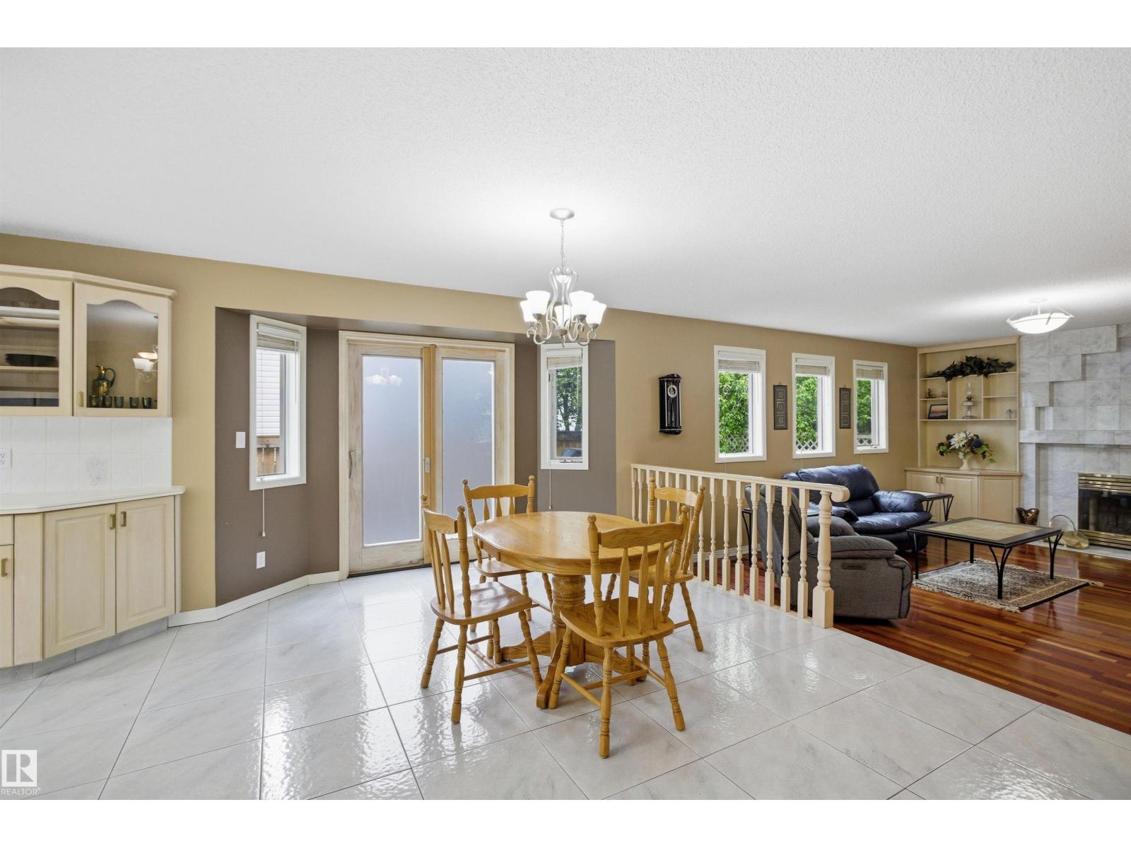 521 ESTATE DR - 14