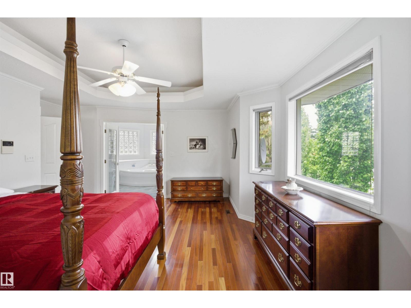 521 ESTATE DR - 25