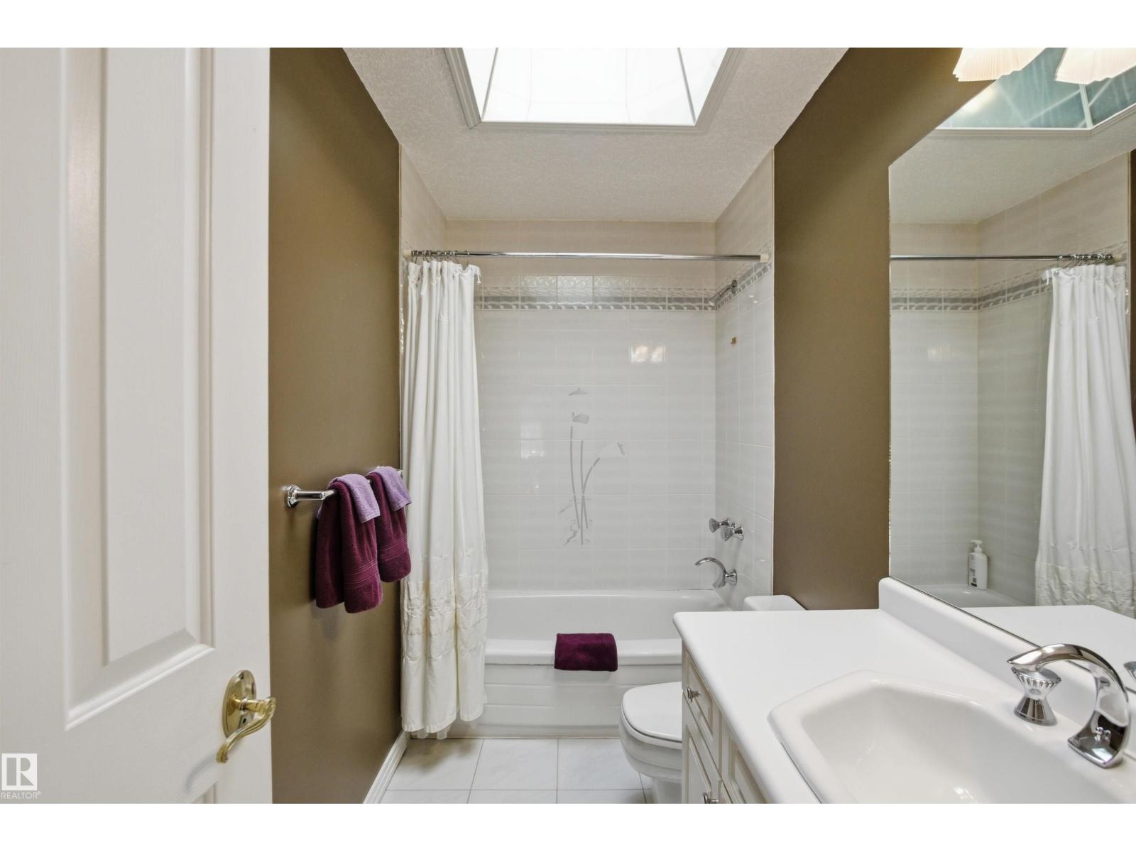 521 ESTATE DR - 34