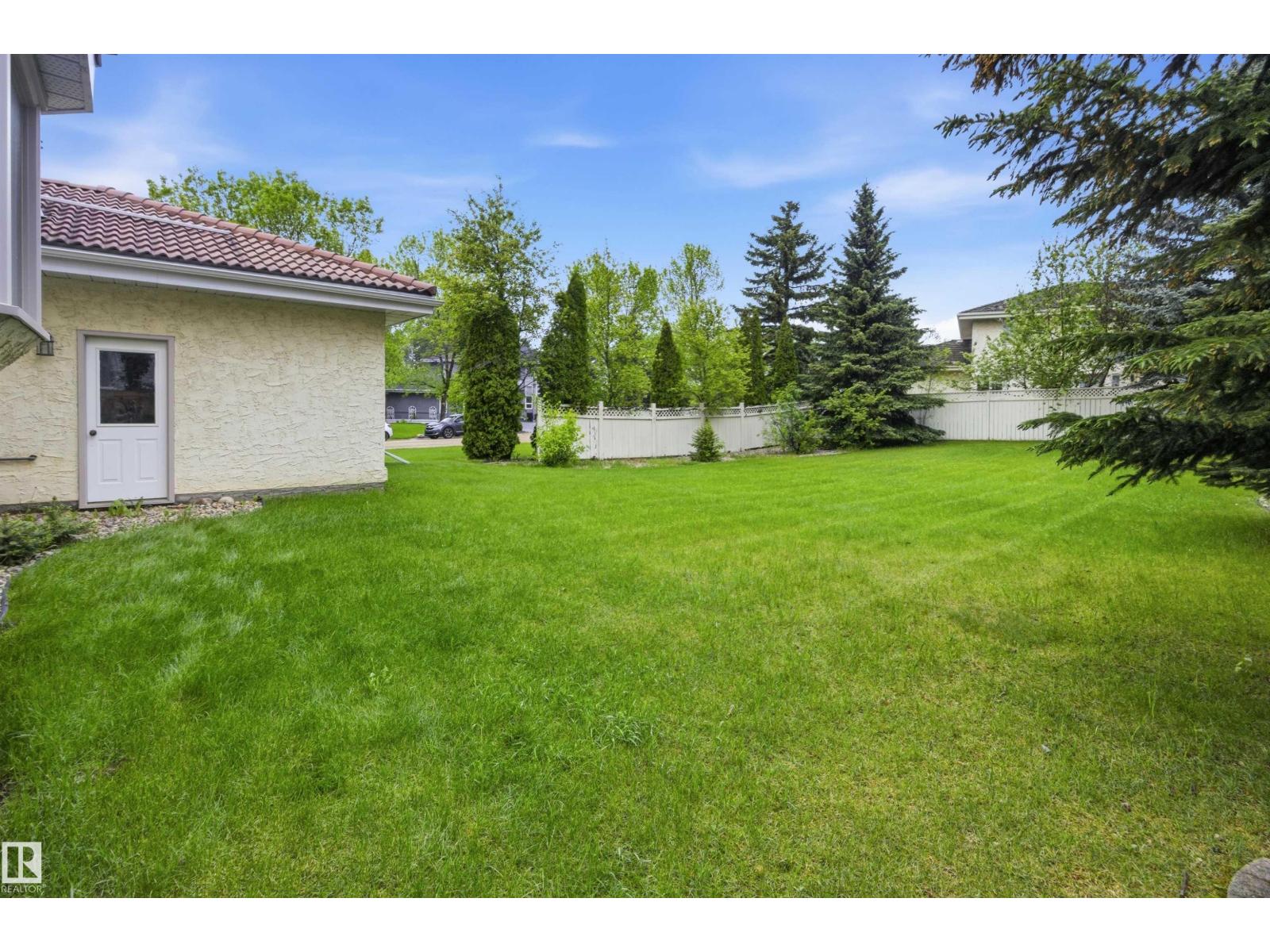 521 ESTATE DR - 47